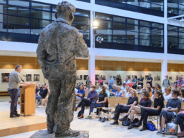 Fragmente des Krieges – Bilder aus der Ukraine, kuratiert von Andy Heller & Mirja Linnekugel, Ingo Taubhorn 